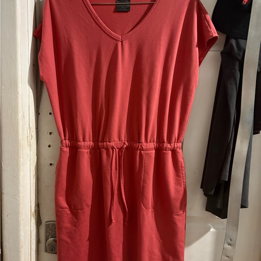 32 Degrees Red Knit Top